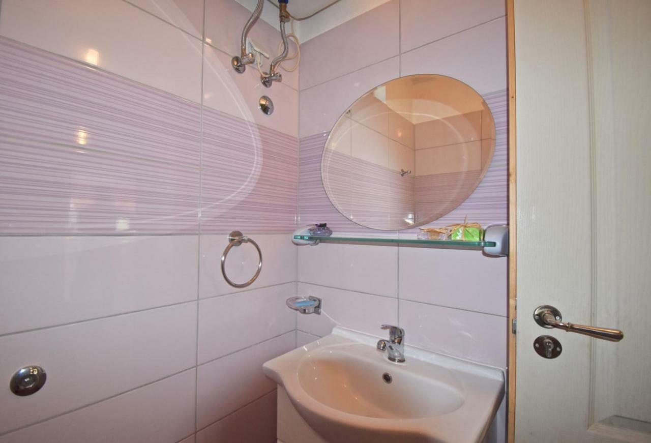 Relaxing Holiday House With Terrace Sea View Μεντουλίν Εξωτερικό φωτογραφία